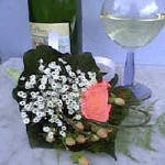 Anstecksträußchen basteln - Anstecksträußchen aus Blumen für eine Hochzeit - Anstecksträußchen für des Bräutigams Revers