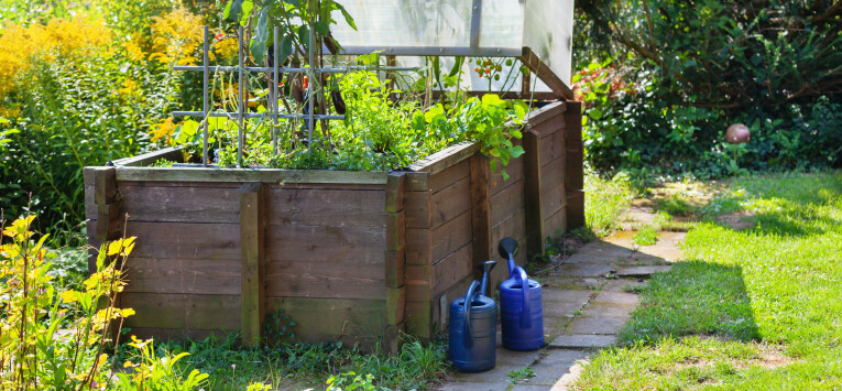 Hiver, comment protéger votre jardin surélevé en extérieur ?