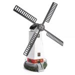 Windmühle mit Solarbeleuchtung